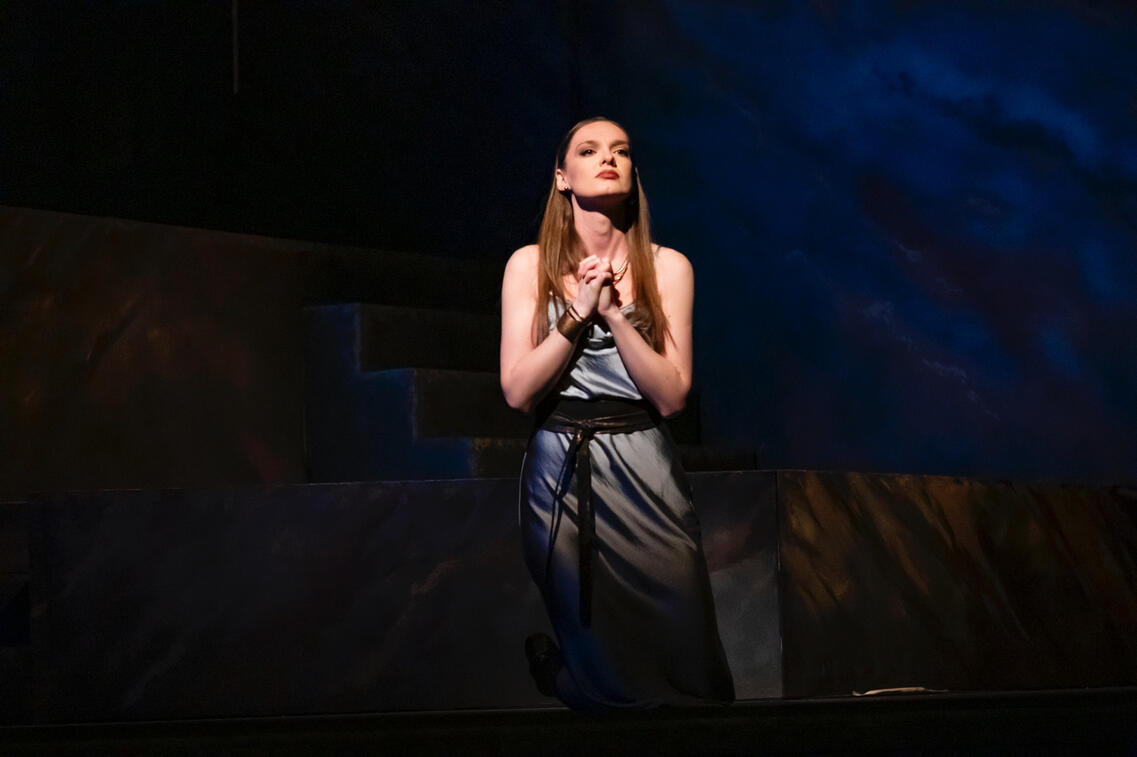 Evgeniya Khomutova captivates audiences as Donna Elvira in Mozart’s Don Giovanni at Tomlinson Theater. Evgeniya Khomutova performing as Donna Elvira in Don Giovanni at Tomlinson Theater, Philadelphia